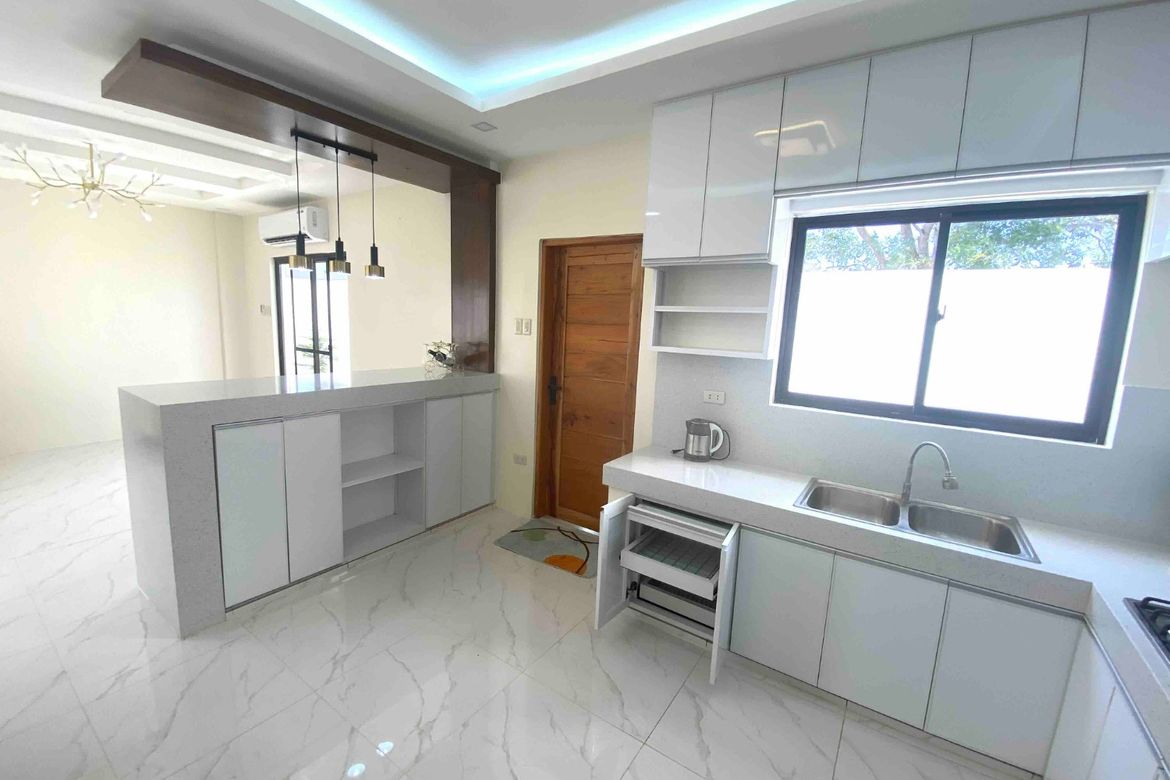 4 Bedroom House for Sale in Biluso, Silang, Cavite – photo 7
