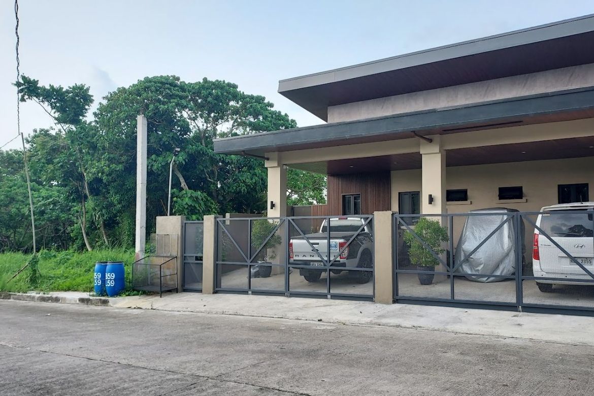 4 Bedroom House for Sale in Biluso, Silang, Cavite – photo 8