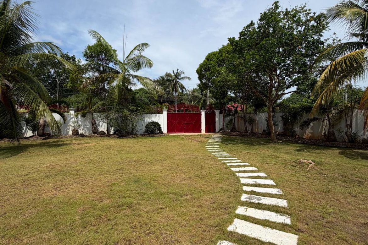 4 Bedroom House for Sale in Bingag, Dauis, Bohol – photo 5
