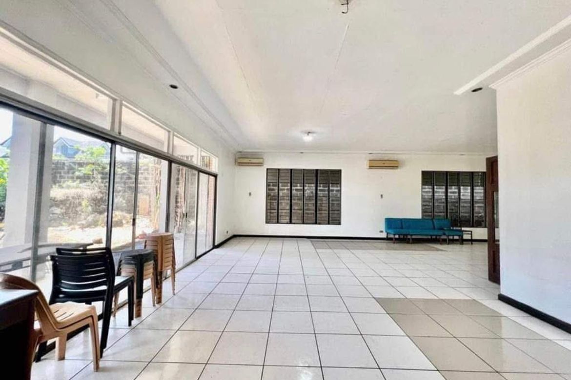 4 Bedroom House for Sale in Blue Ridge A, Quezon City, Metro Manila – photo 3