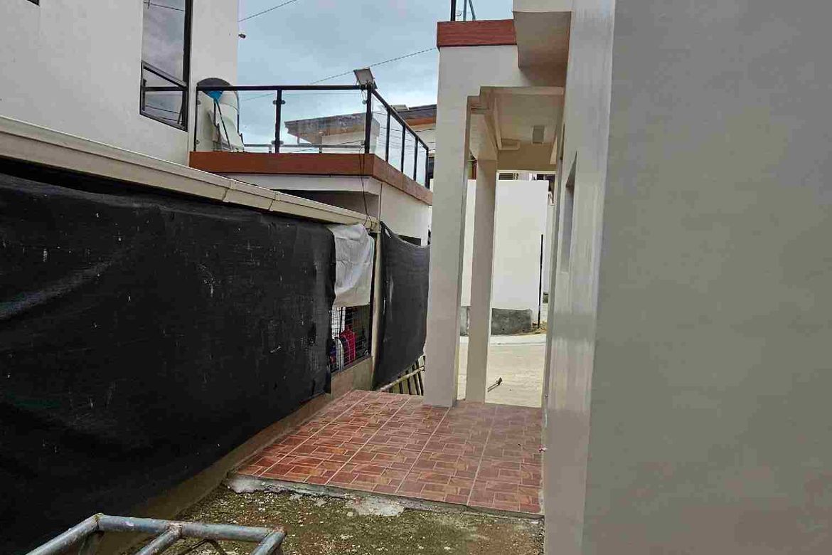 4 Bedroom House for Sale in Cabancalan, Mandaue, Cebu – photo 8