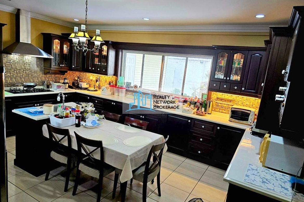 4 Bedroom House for Sale in Cabancalan, Mandaue, Cebu
