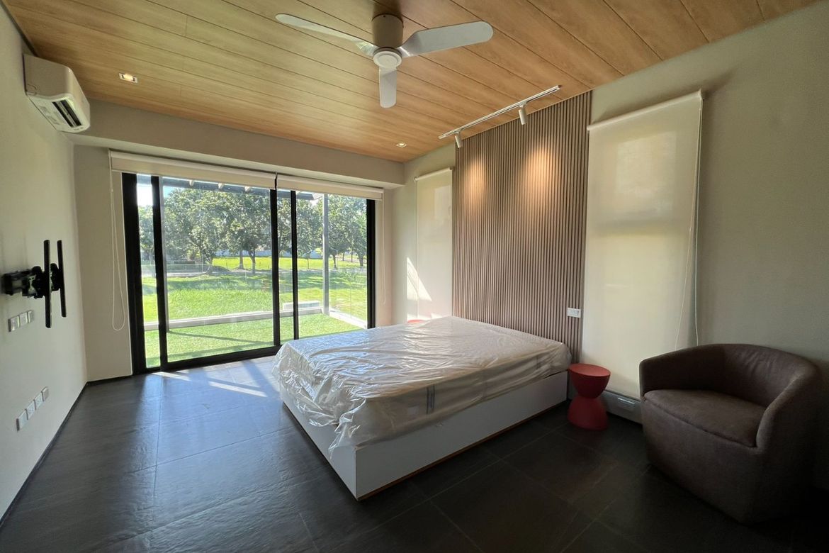 4 Bedroom House for Sale in Cabilang Baybay, Carmona, Cavite