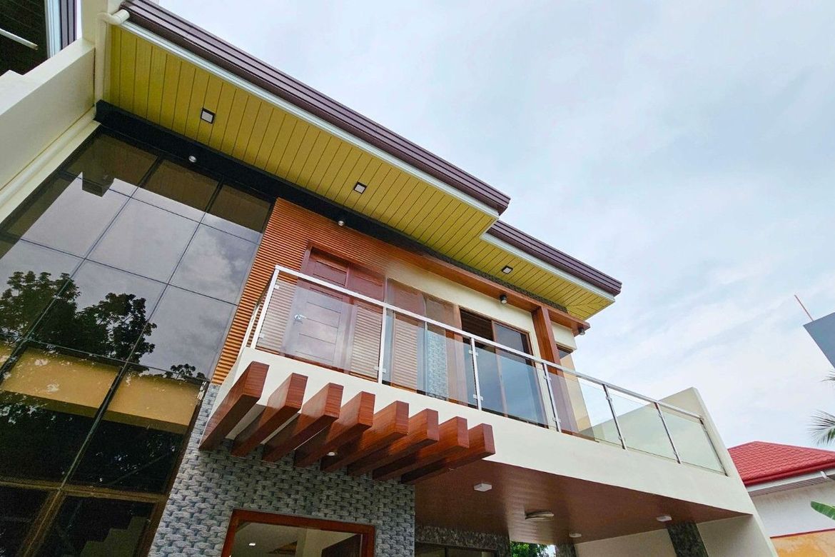4 Bedroom House for Sale in Cadulawan, Talisay, Cebu