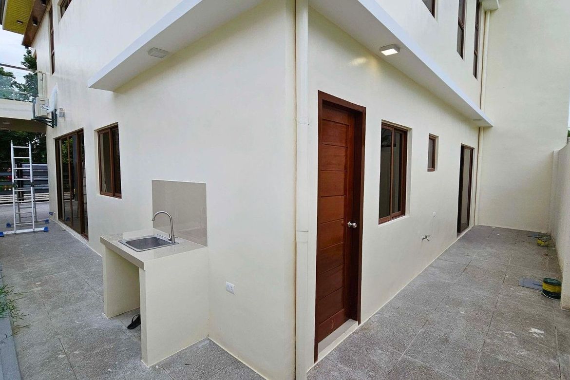 4 Bedroom House for Sale in Cadulawan, Talisay, Cebu – photo 4