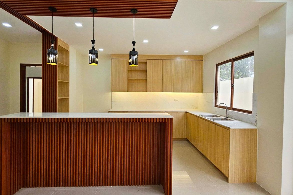 4 Bedroom House for Sale in Cadulawan, Talisay, Cebu – photo 7