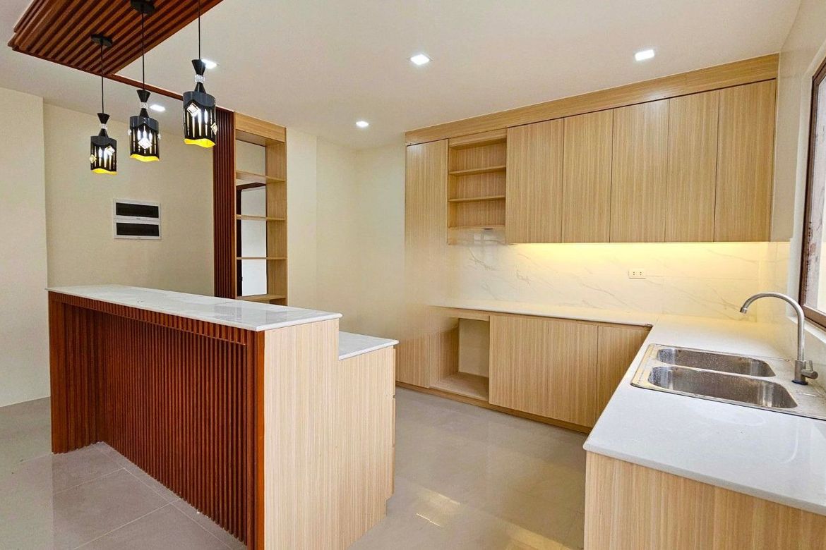4 Bedroom House for Sale in Cadulawan, Talisay, Cebu – photo 8