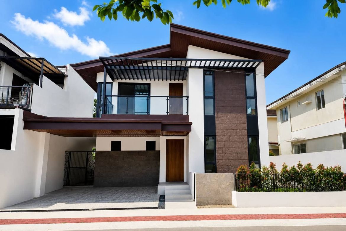 4 Bedroom House for Sale in Canlubang, Calamba, Laguna