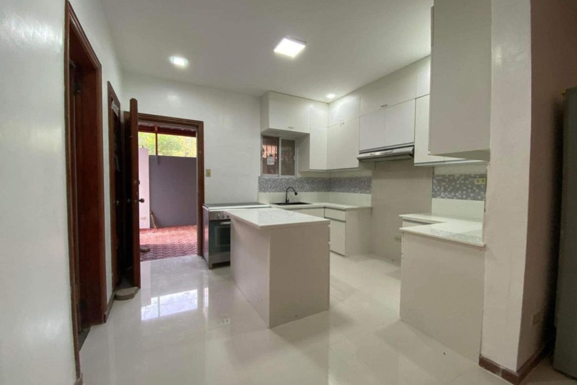 4 Bedroom House for Sale in Cawag, Subic, Zambales – photo 8