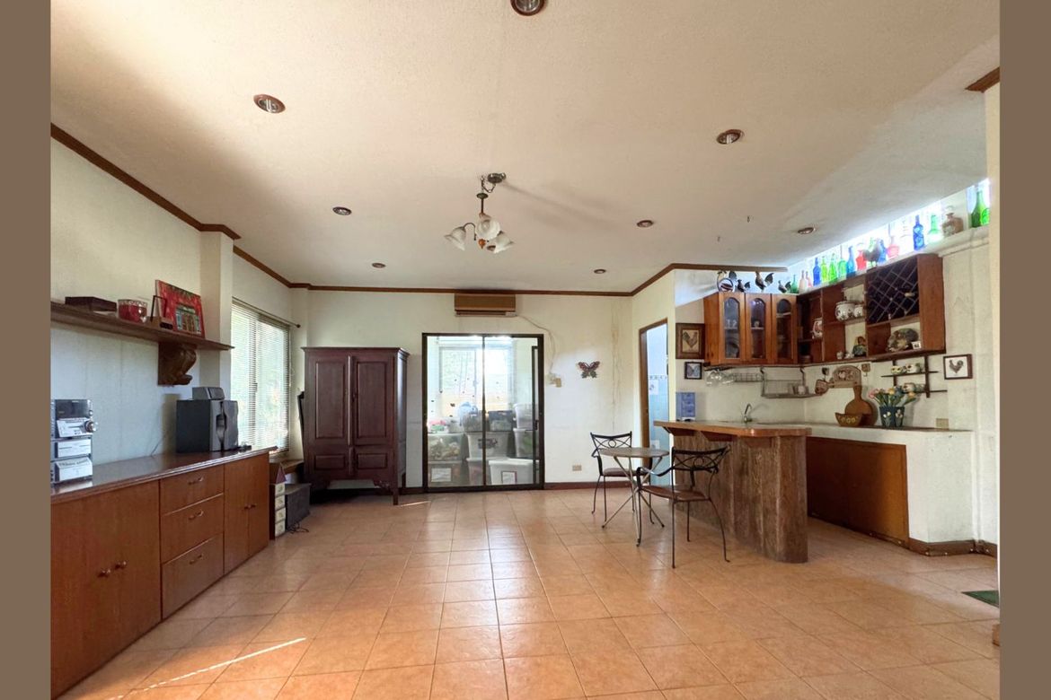 4 Bedroom House for Sale in Central, Quezon City, Metro Manila – photo 4