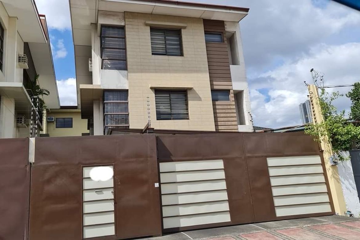 4 Bedroom House for Sale in Central, Quezon City, Metro Manila – photo 2