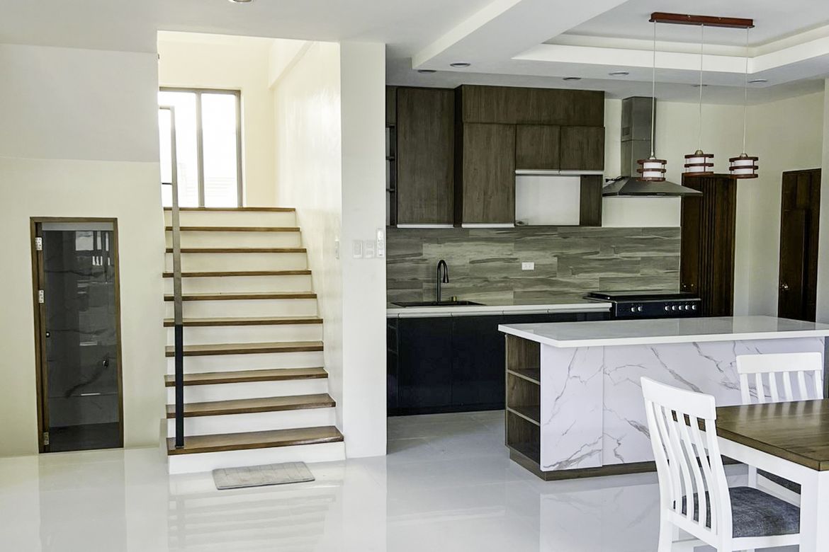 4 Bedroom House for Sale in Chateaux De Paris, Inchican, Silang, Cavite – photo 8