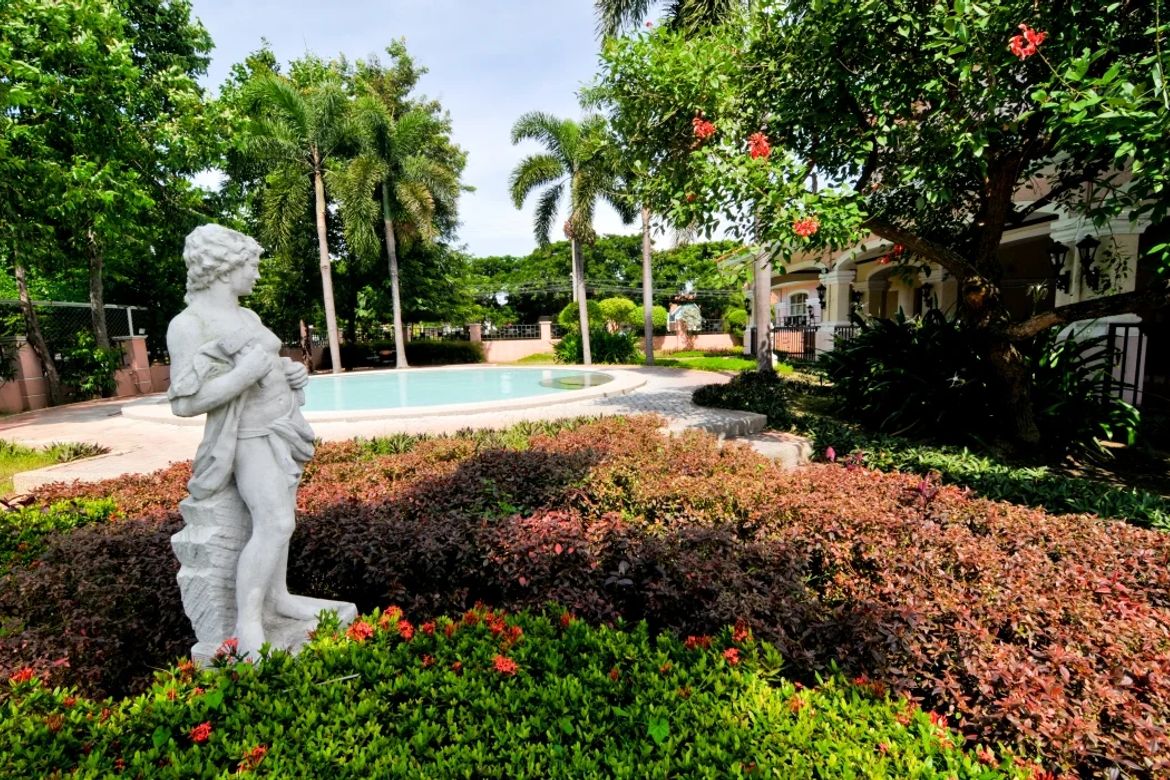 4 Bedroom House for Sale in CITTA ITALIA, Molino II, Bacoor, Cavite – photo 7