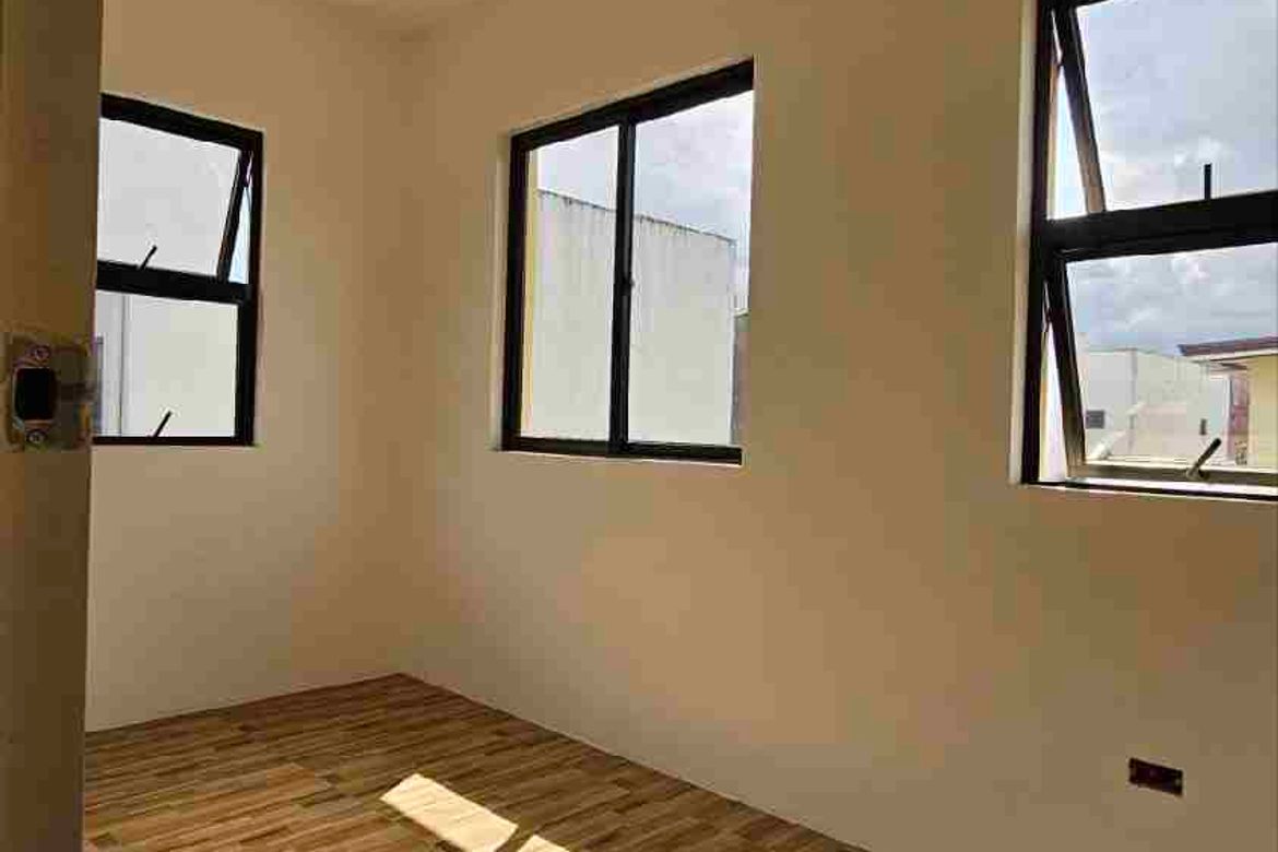 4 Bedroom House for Sale in Concepcion Uno, Marikina, Metro Manila – photo 4