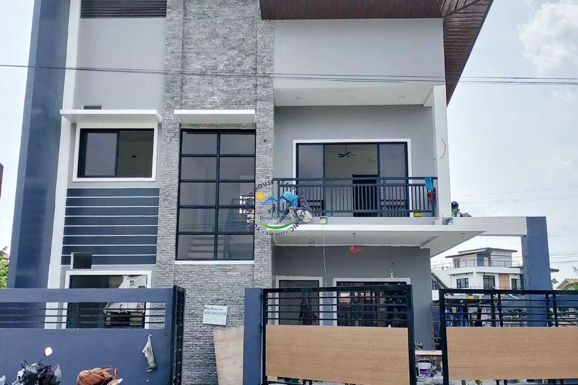 4 Bedroom House for Sale in Corona Del Mar, Pooc, Talisay, Cebu