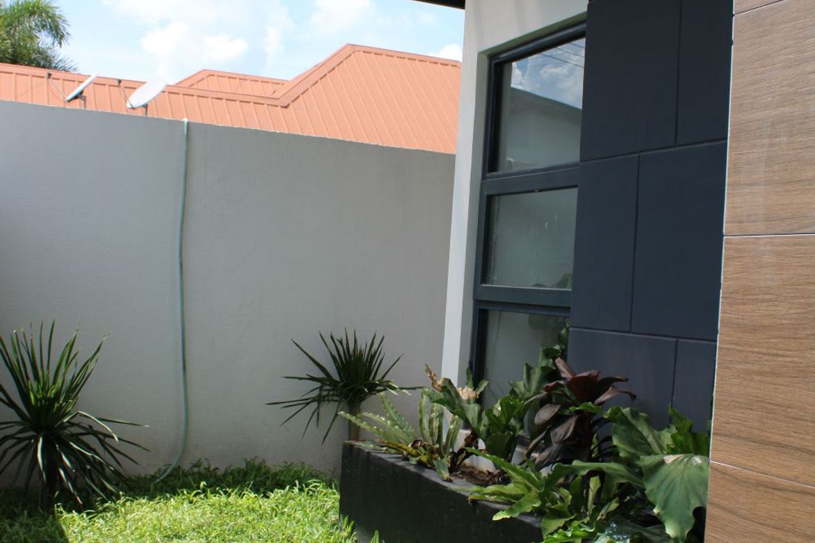 4 Bedroom House for Sale in Cuayan, Angeles, Pampanga – photo 2