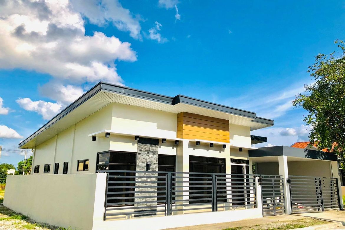 4 Bedroom House for Sale in Cuayan, Angeles, Pampanga