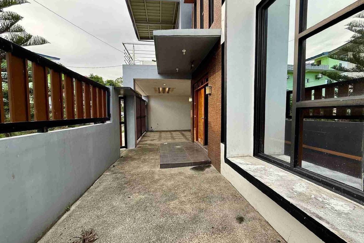4 Bedroom House for Sale in Cuayan, Angeles, Pampanga – photo 3