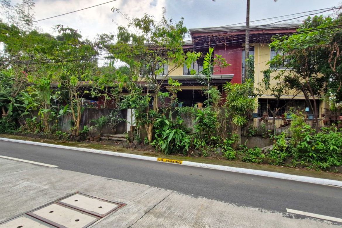 4 Bedroom House for Sale in Culiat, Quezon City, Metro Manila