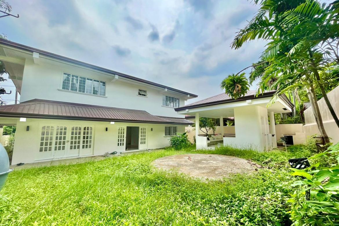 4 Bedroom House for Sale in Cupang, Muntinlupa, Metro Manila