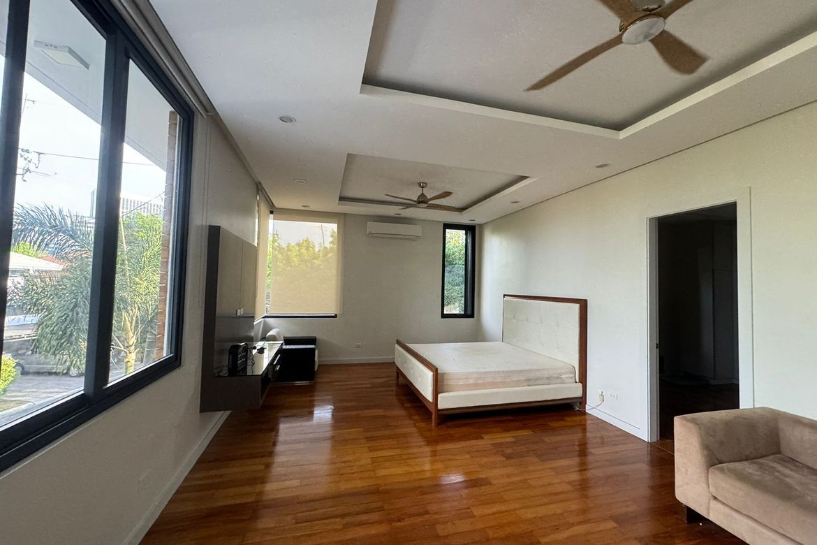 4 Bedroom House for Sale in Cupang, Muntinlupa, Metro Manila – photo 3