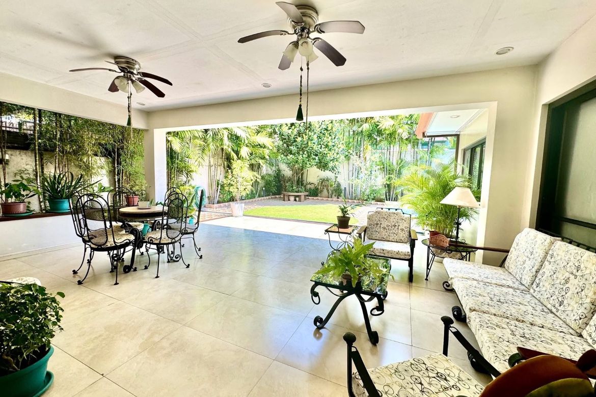 4 Bedroom House for Sale in Cupang, Muntinlupa, Metro Manila – photo 2