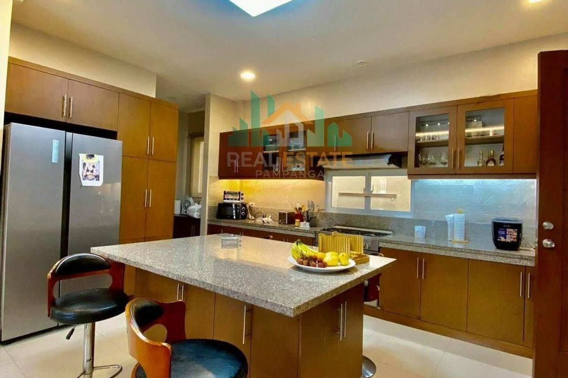 4 Bedroom House for Sale in Cutcut, Angeles, Pampanga – photo 4