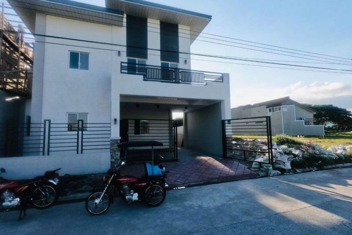 4 Bedroom House for Sale in Cutcut, Angeles, Pampanga – photo 2
