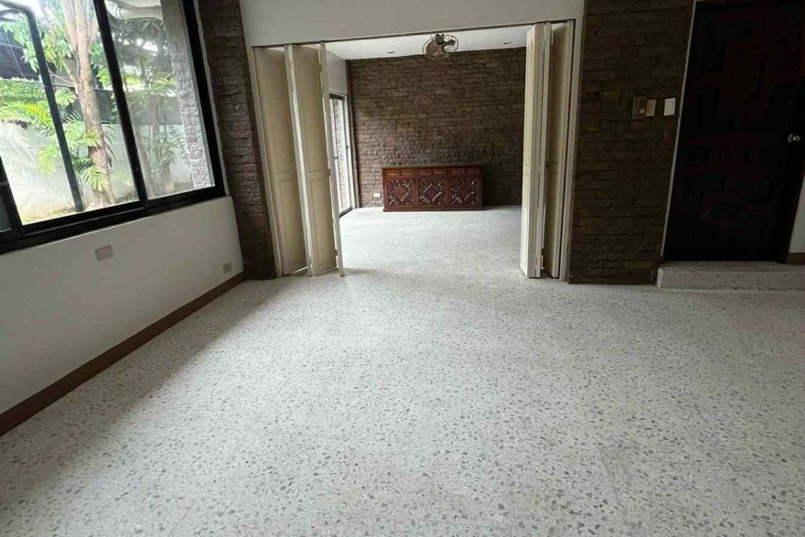 4 Bedroom House for Sale in Dasmariñas North, Makati, Metro Manila near MRT-3 Ayala – photo 4