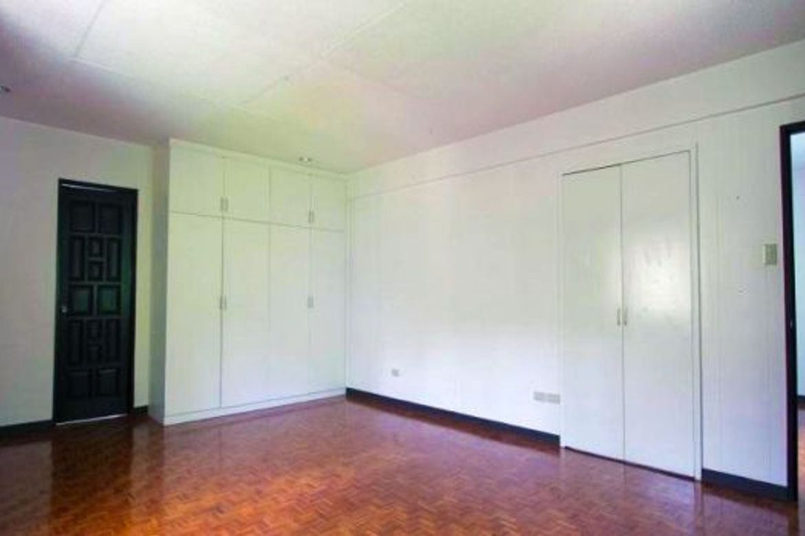 4 Bedroom House for Sale in Dasmariñas Village, Dasmariñas North, Makati, Metro Manila near MRT-3 Magallanes – photo 3