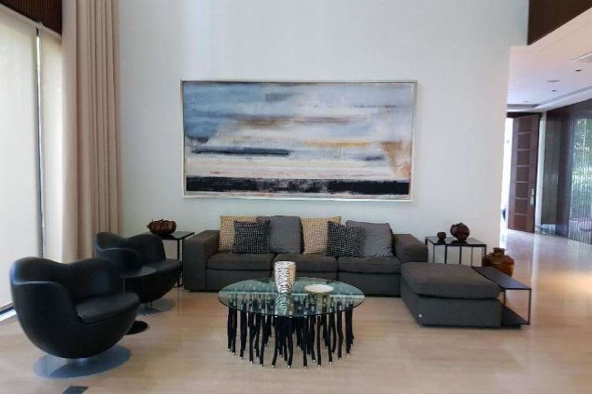 4 Bedroom House for Sale in Dasmariñas Village, Dasmariñas North, Makati, Metro Manila near MRT-3 Magallanes – photo 3