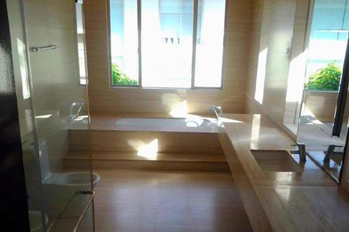 4 Bedroom House for Sale in Dasmariñas Village, Dasmariñas North, Makati, Metro Manila near MRT-3 Magallanes – photo 5