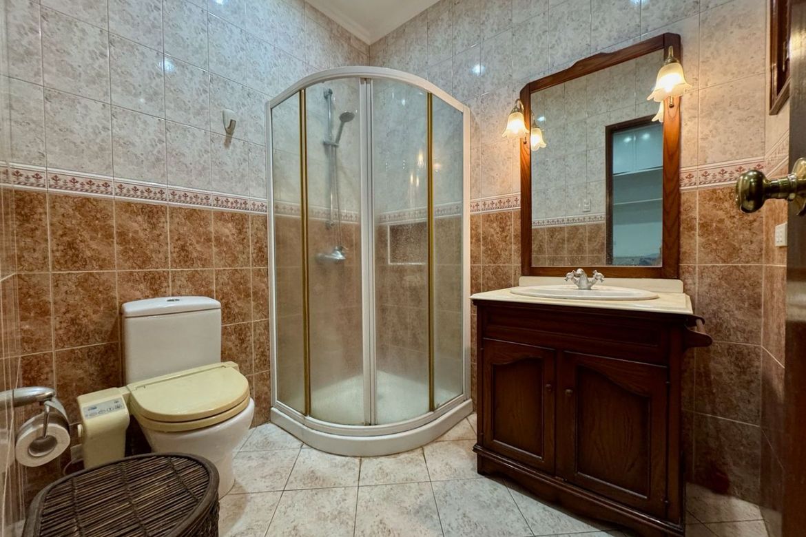 4 Bedroom House for Sale in Dasmariñas Village, Dasmariñas North, Makati, Metro Manila near MRT-3 Magallanes – photo 7