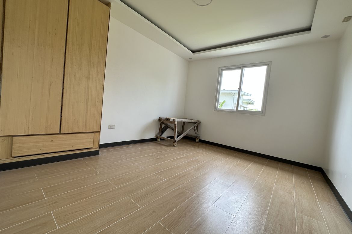 4 Bedroom House for Sale in Dau, Mabalacat, Pampanga – photo 3