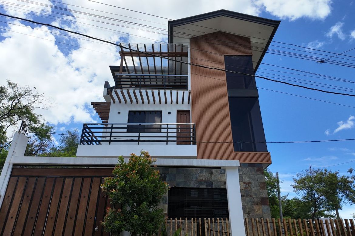 4 Bedroom House for Sale in Dolores, Taytay, Rizal – photo 2