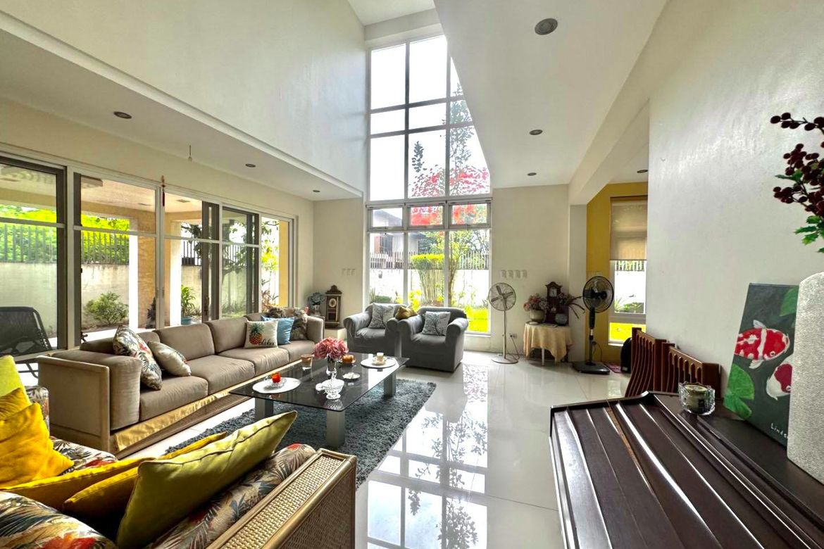 4 Bedroom House for Sale in Don Galo, Parañaque, Metro Manila