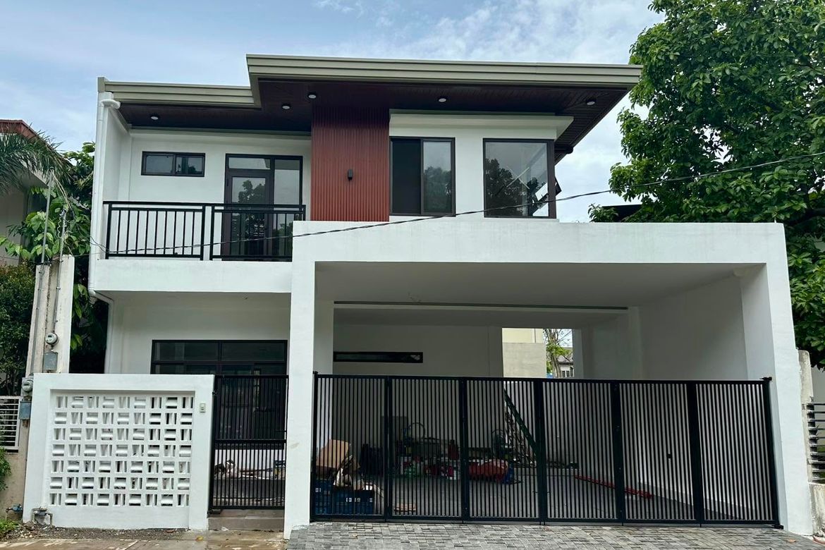 4 Bedroom House for Sale in Don Jose, Santa Rosa, Laguna