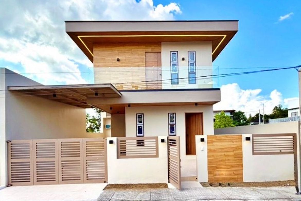 4 Bedroom House for Sale in Don Jose, Santa Rosa, Laguna