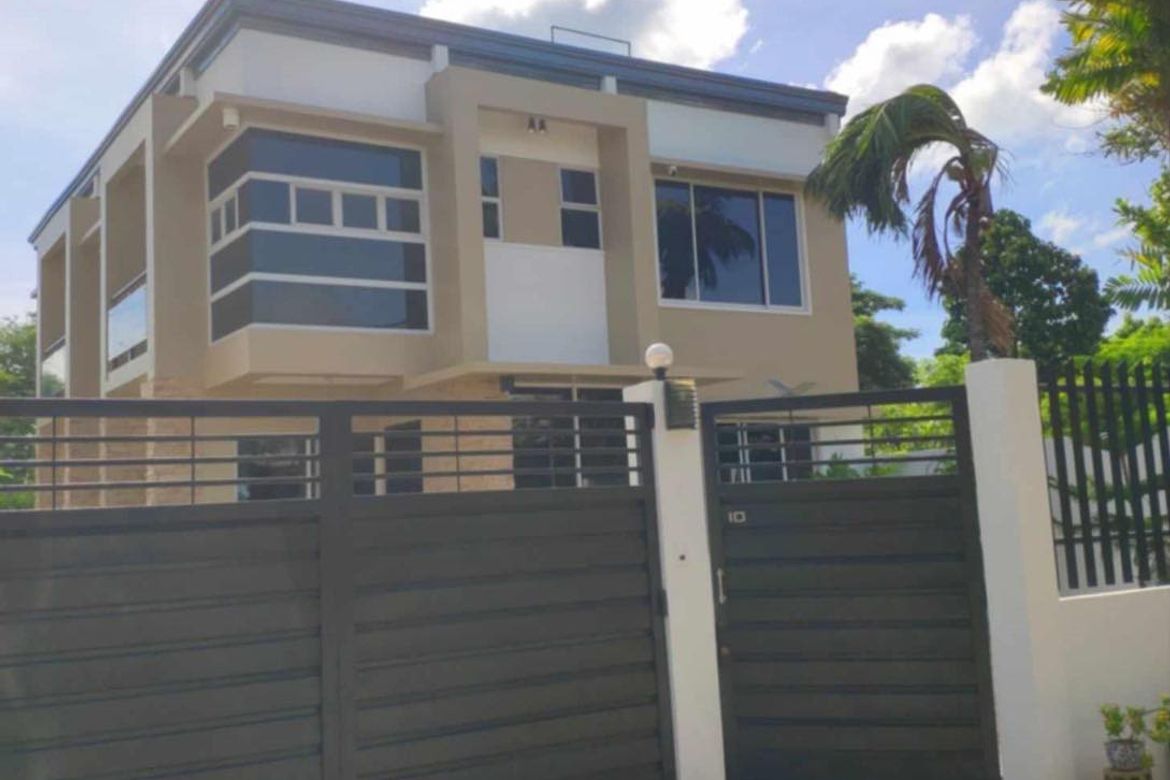 4 Bedroom House for Sale in Dumlog, Talisay, Cebu