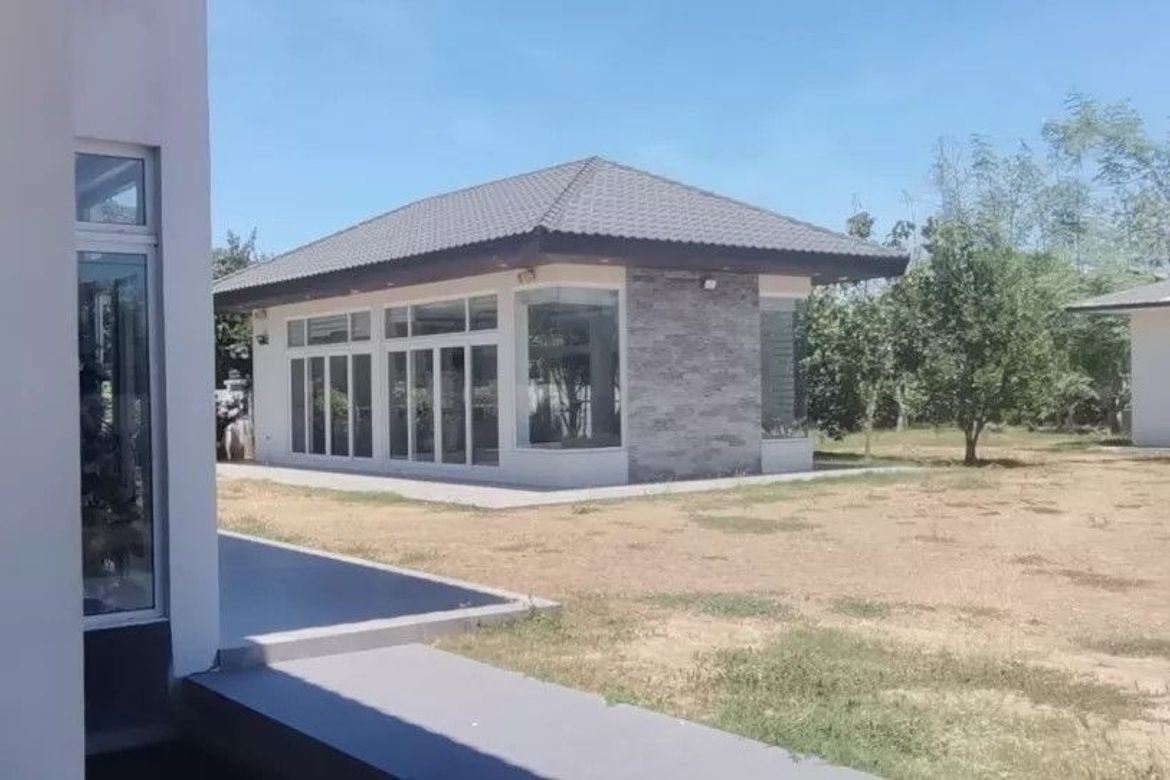 4 Bedroom House for Sale in Dumpay, Basista, Pangasinan – photo 4