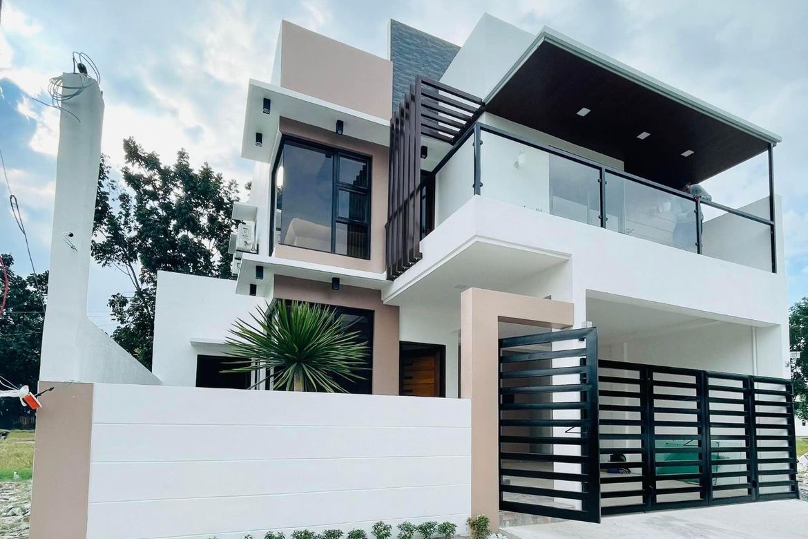 4 Bedroom House for Sale in Duquit, Mabalacat, Pampanga