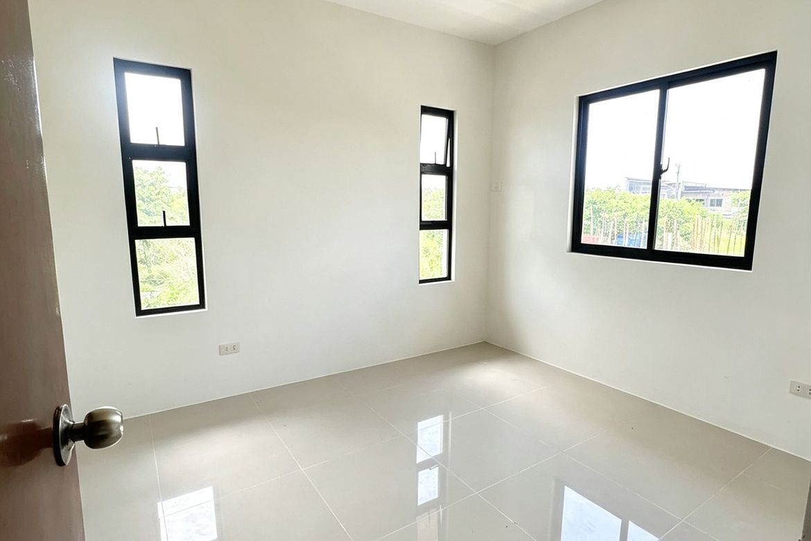 4 Bedroom House for Sale in Estefania, Bacolod, Negros Occidental – photo 3