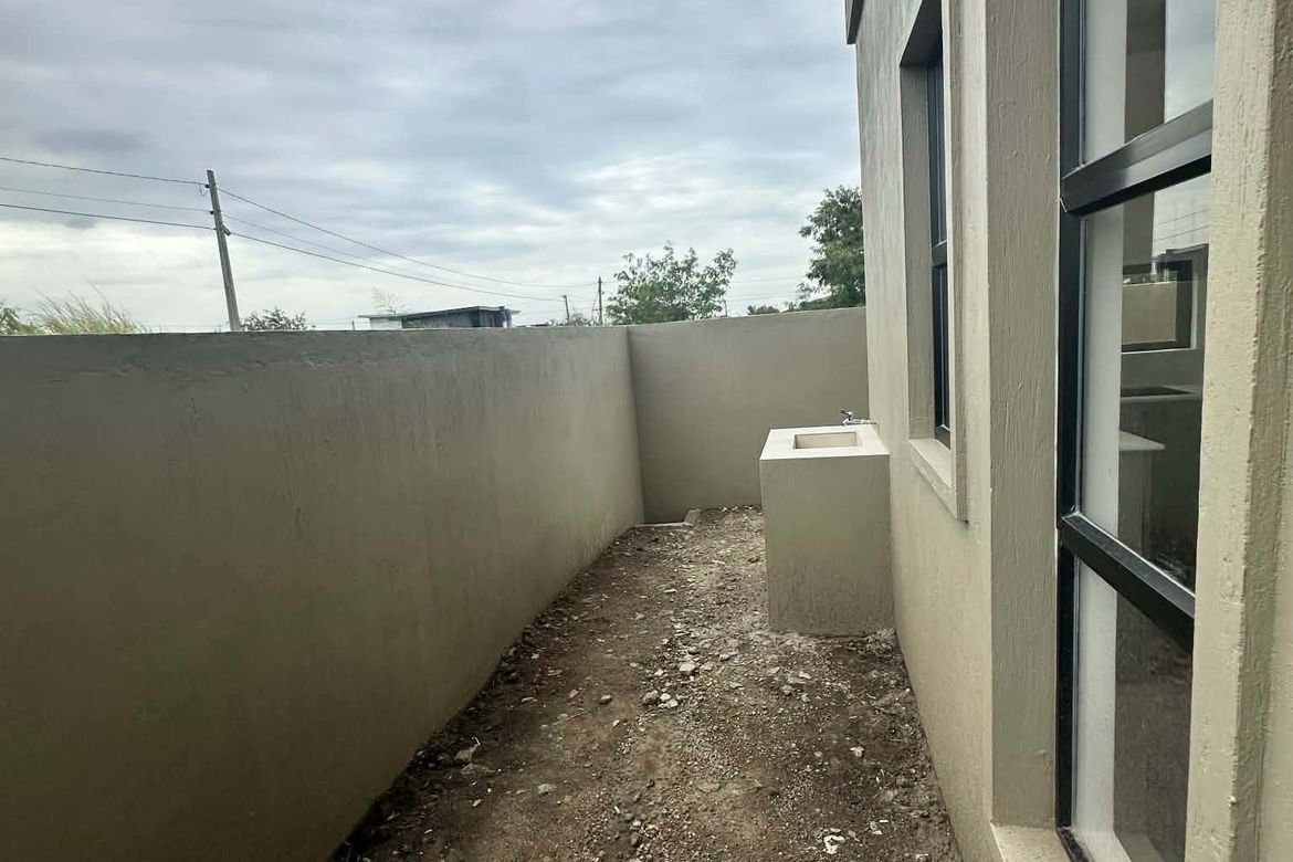 4 Bedroom House for Sale in Estefania, Bacolod, Negros Occidental – photo 5