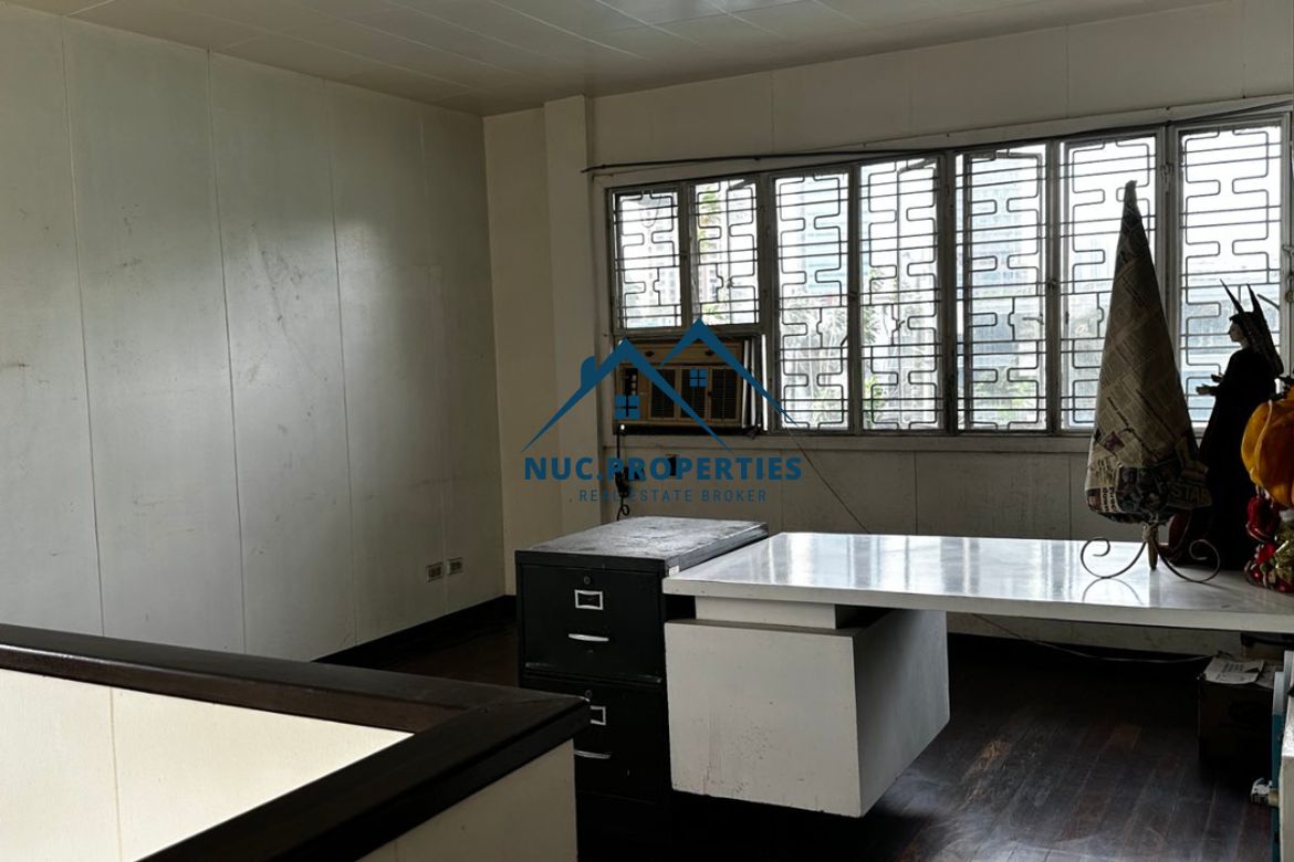 4 Bedroom House for Sale in Greenhills, San Juan, Metro Manila near MRT-3 Santolan – photo 2