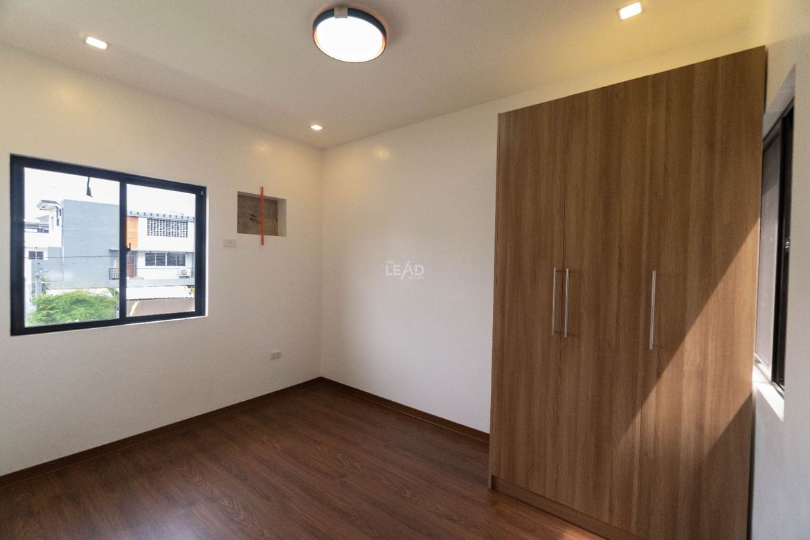 4 Bedroom House for Sale in Greenwoods Executive Village - Cainta, San Andres, Cainta, Rizal – photo 4