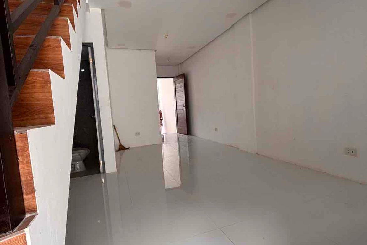 4 Bedroom House for Sale in Guitnang Bayan I, San Mateo, Rizal – photo 2