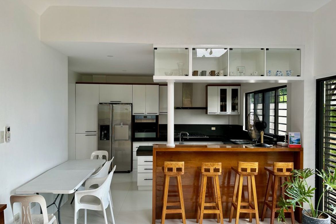 4 Bedroom House for Sale in Highlands Pointe, Dolores, Taytay, Rizal – photo 3