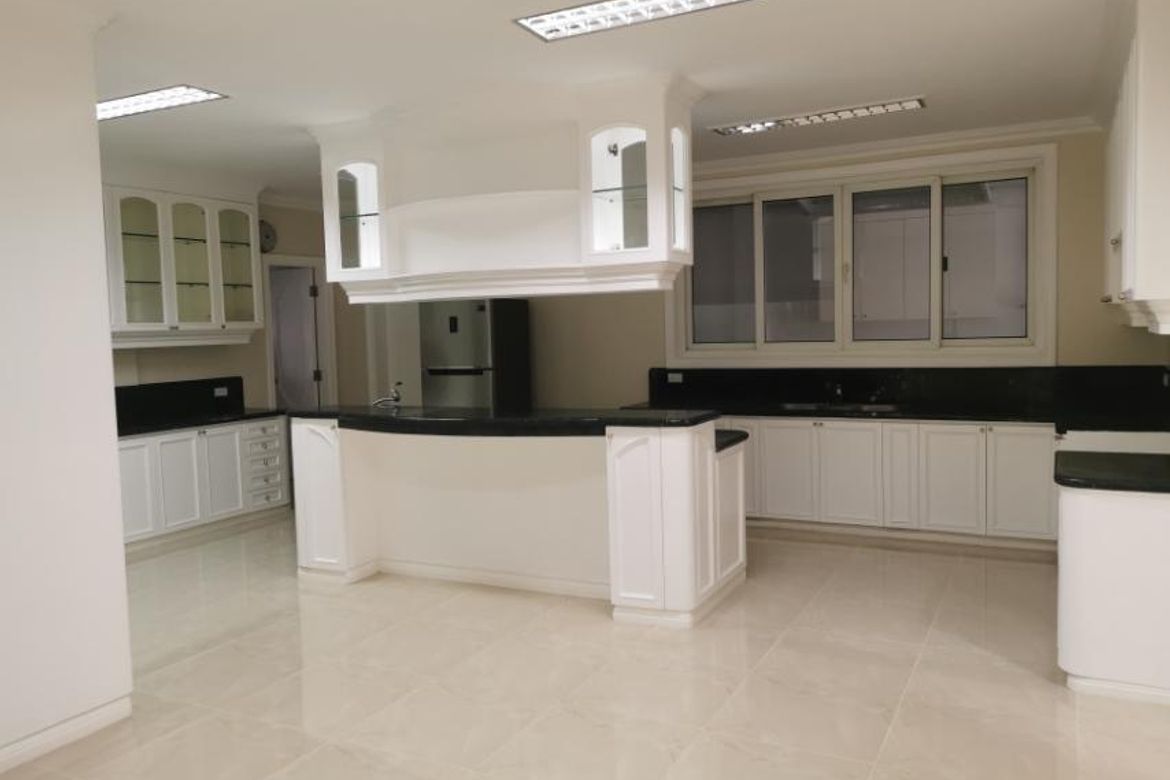4 Bedroom House for Sale in Highway Hills, Mandaluyong, Metro Manila – photo 4