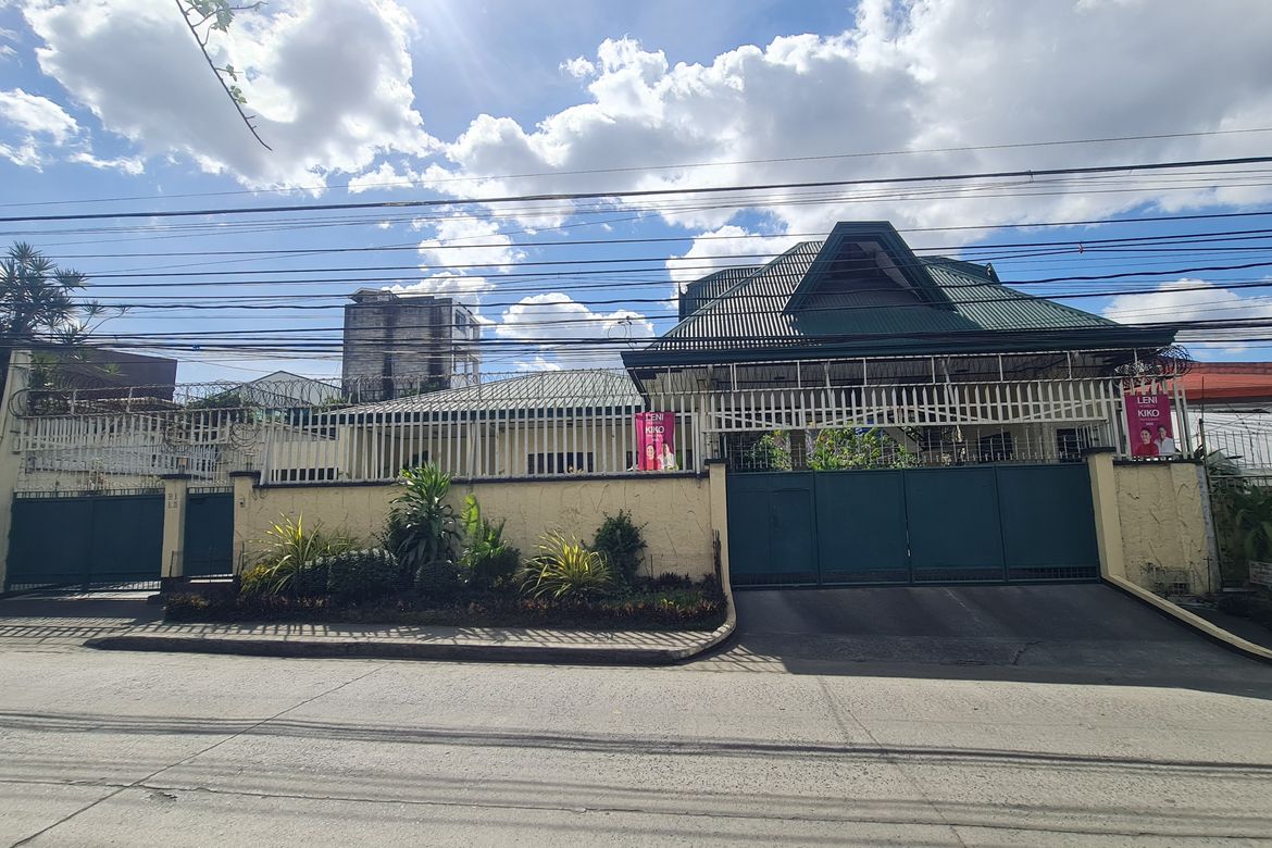 4 Bedroom House for Sale in Holy Spirit, Quezon City, Metro Manila