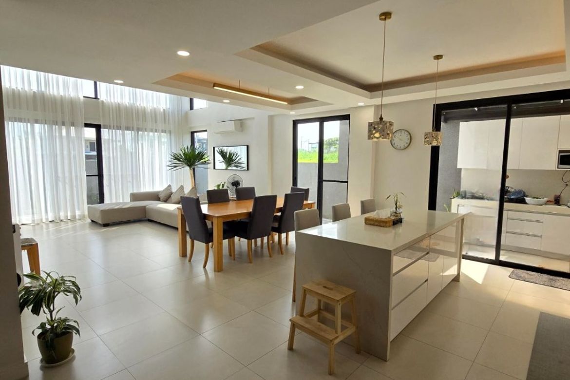 4 Bedroom House for Sale in Hornalan, Calamba, Laguna – photo 3